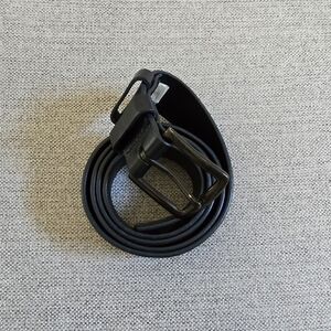 Banana Republic navy leather belt.